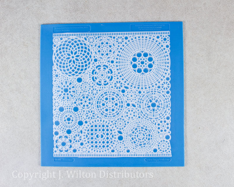 BROOCHES LACE MAT 8