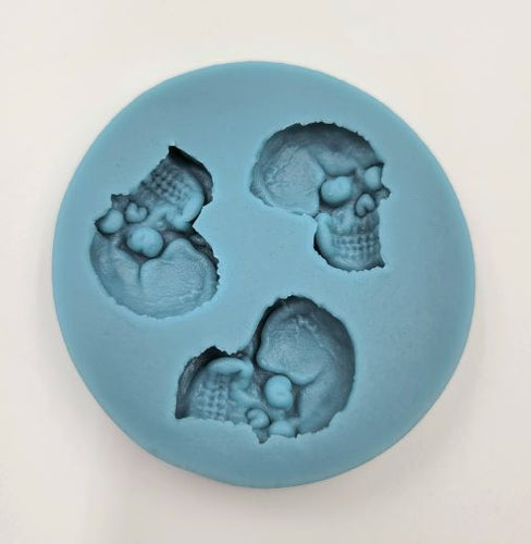 SILICONE MOLD SKULL 3 CAVITY APPROX. 1
