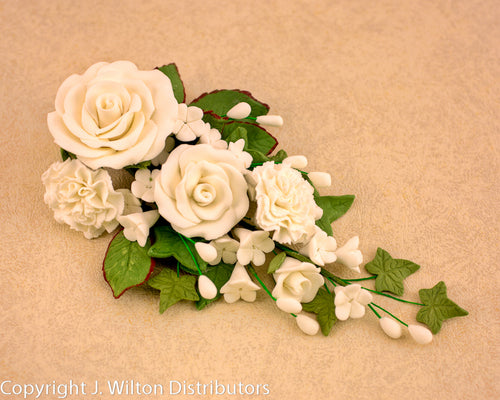 GUMPASTE ROSE/CARNATION BUNCH 1PC WHITE