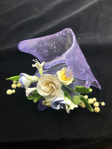 Isomalt Sail with Readymade Icing Flowers