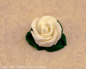 ROSE W/ ICING LEAVES 15PC WHITE
